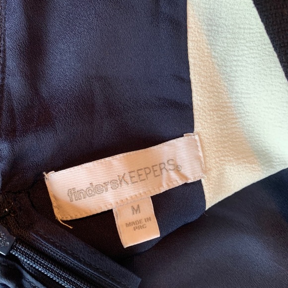 Navy and White Romper - Picture 5 of 5